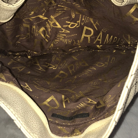 Rampage NWOT Pebbled Gold Faux Leather Bag - Picture 4 of 6
